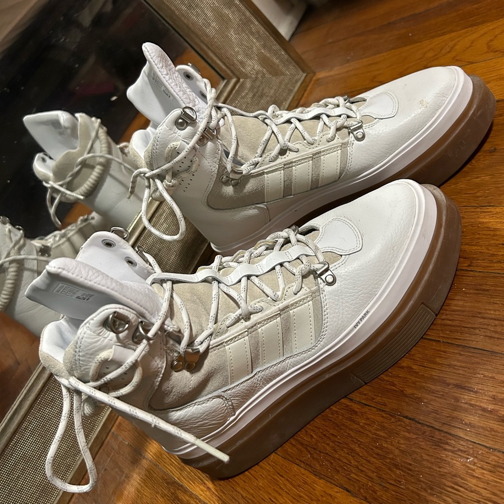 Beyoncé- Ivy Park Super Sleek boot 9.5W